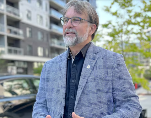 Politiguy Correct - 20250205 - Serge Bonin