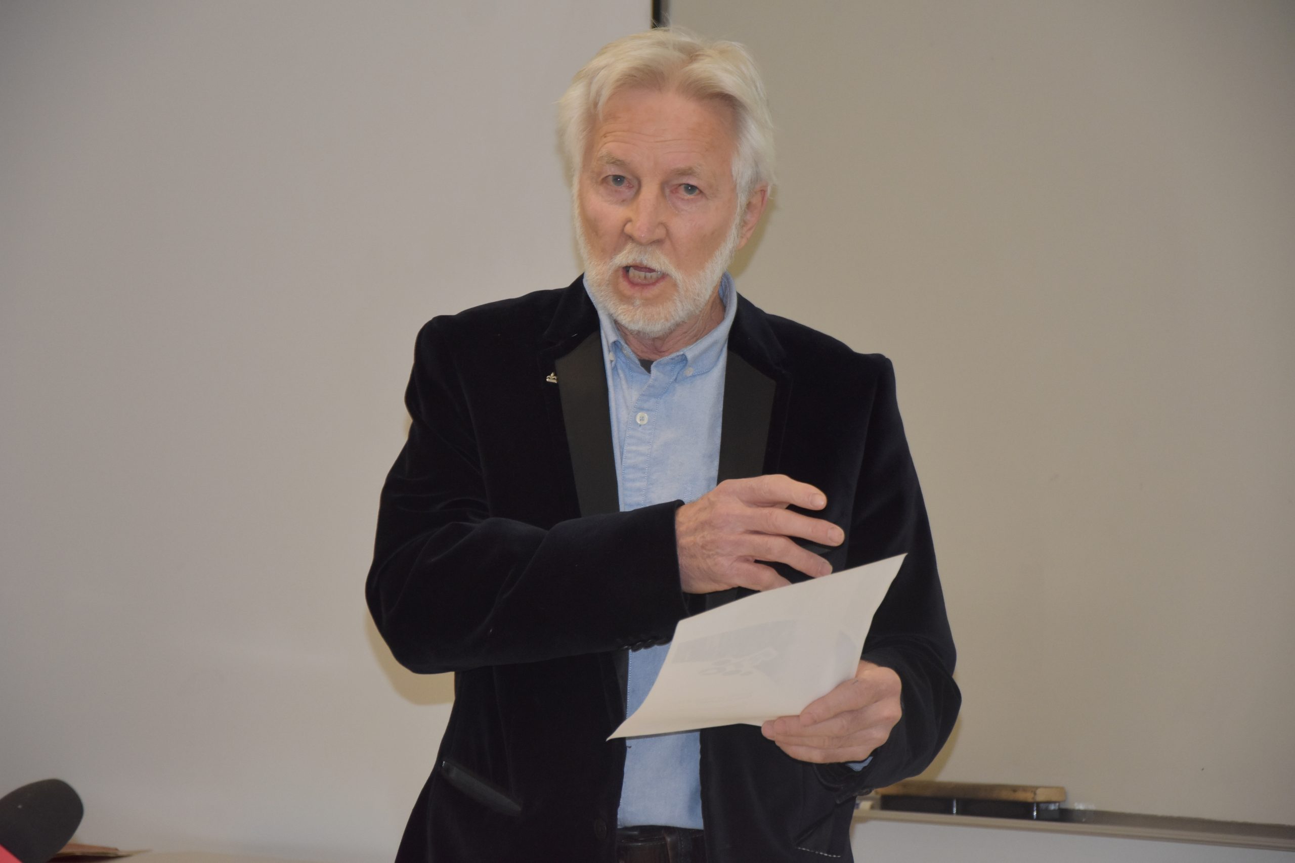 Politiguy Correct - 20250401 - Gaston Cadrin